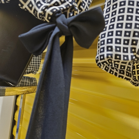 MICHAEL KORS LONG SLEEVES TOP - Picture 8 of 8